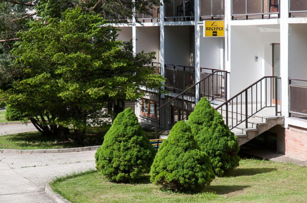 Hotel Radejov Knezdub Eksteriør billede
